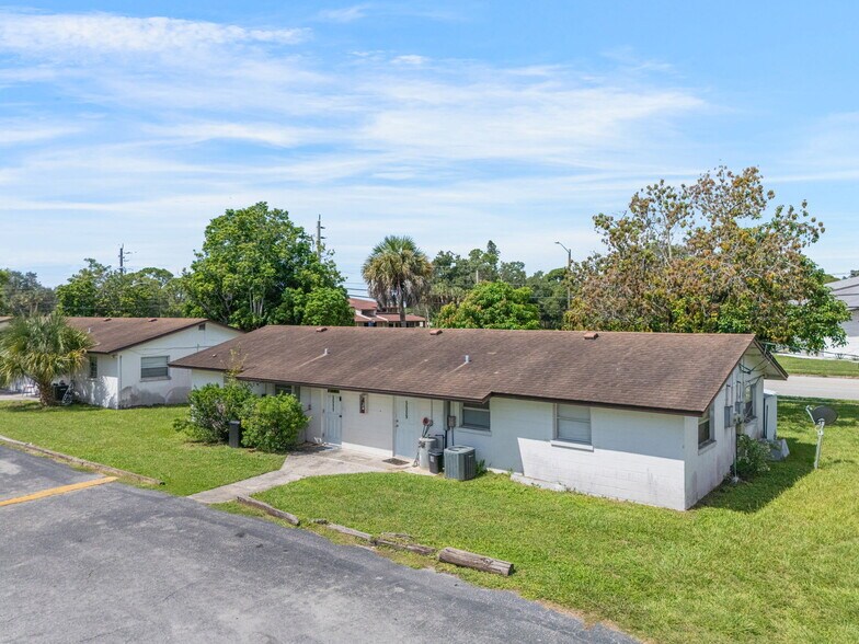 5518 25th St W, Bradenton, FL à vendre - Photo de l’immeuble – Image 2 sur 16