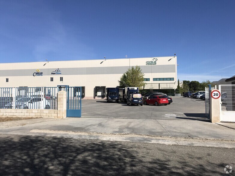 Industriel/Logistique dans Alcalá de Henares, Madrid à vendre - Photo de l’immeuble – Image 2 sur 2