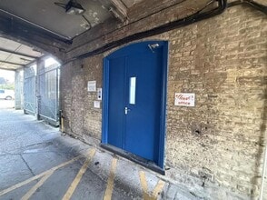 40-44 High St, Swanscombe à louer Photo de l’immeuble– Image 1 sur 3