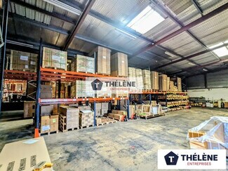 Plus de détails pour Local d'activités à louer