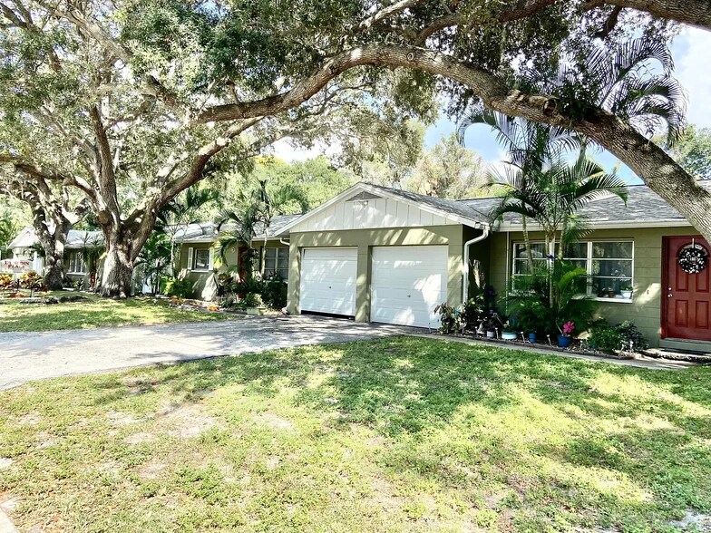 531-539 New York Ave, Dunedin, FL à vendre - Photo de l’immeuble – Image 3 sur 39