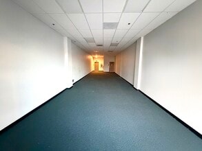 909 S Central Ave, Compton, CA à louer Photo intérieure– Image 2 sur 4