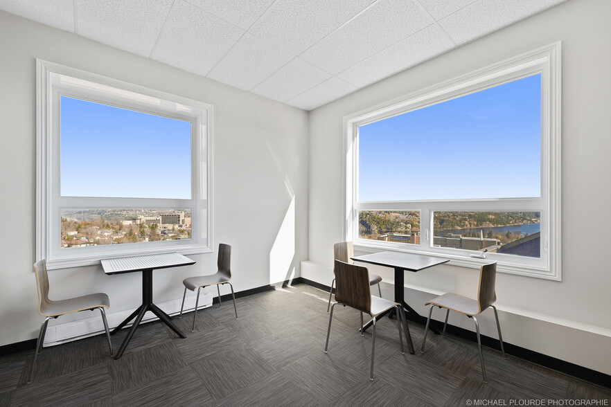 930 Rue Jacques-Cartier E, Saguenay, QC à louer - Photo intérieure – Image 3 sur 9
