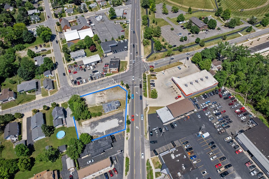 1009-1015 Calumet Ave, Valparaiso, IN à vendre - Photo de l’immeuble – Image 1 sur 13