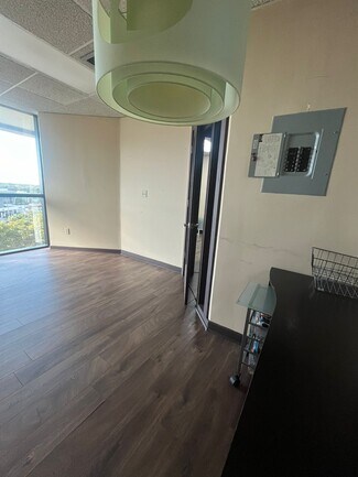 Plus de détails pour 5975 Sunset Dr, Miami, FL - Bureau à louer