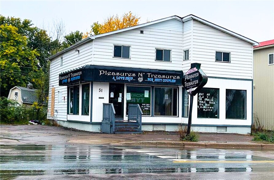 651 Mountain Rd, Moncton, NB à vendre - Photo principale – Image 2 sur 2