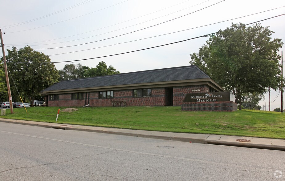 8940 State Ave, Kansas City, KS à vendre - Photo principale – Image 1 sur 2