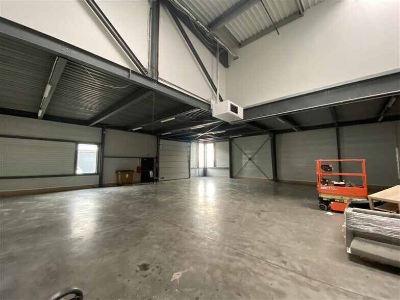36 Avenue Marc Sangnier, Villeneuve-la-Garenne à louer - Photo intérieure – Image 3 sur 8