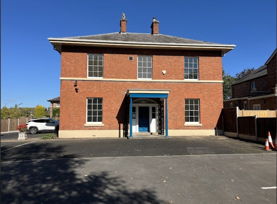 69 Crewe Road, Nantwich à louer Photo principale– Image 1 sur 2