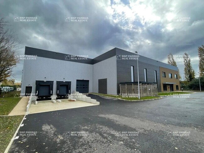 Plus de détails pour Local d’activités à vendre