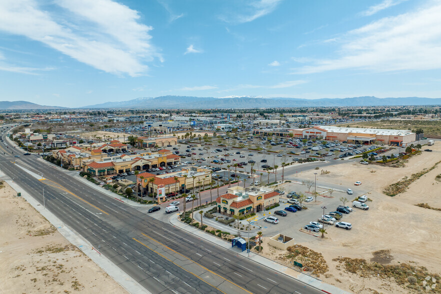 Amargosa Rd, Victorville, CA à louer - Photo de l’immeuble – Image 2 sur 2