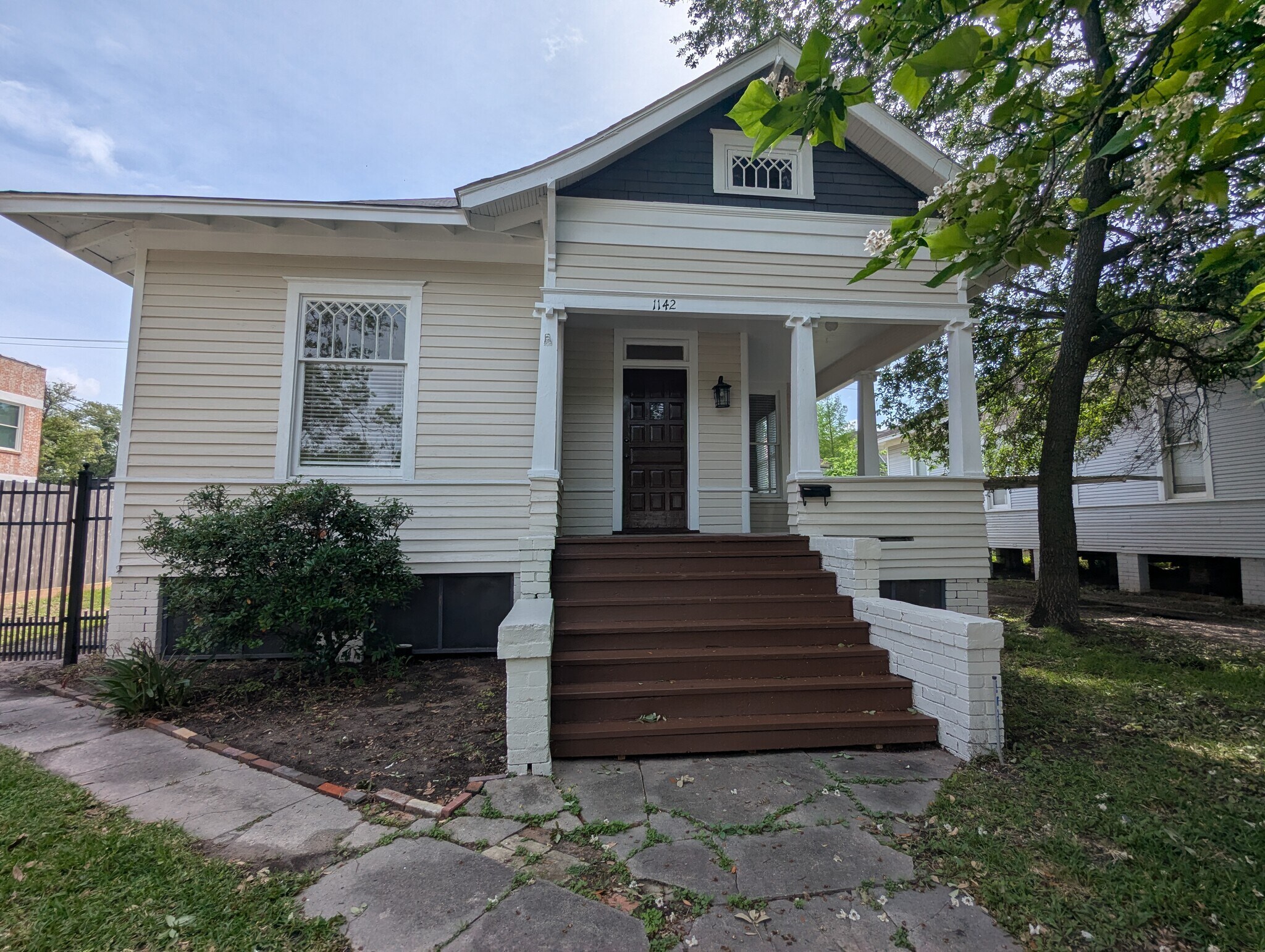 1142 Yale St, Houston, TX à louer Photo principale– Image 1 sur 10