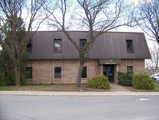 Plus de détails pour 185 Av du Pacifique, Laval, QC - Local d'activités à louer