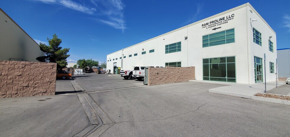 4685 Copper Sage St, Las Vegas, NV à vendre - Photo de l’immeuble – Image 3 sur 8