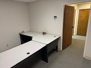 450 Rosewood Ave, Camarillo, CA à louer Photo intérieure– Image 2 sur 3