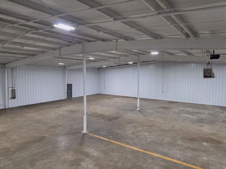 53115 Faith Ave, Elkhart, IN à louer - Photo de l’immeuble – Image 3 sur 8