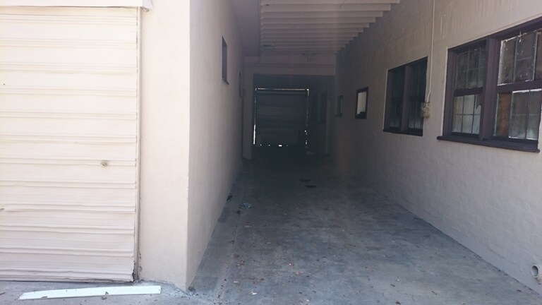 5939-5941 Clara St, Bell Gardens, CA à louer - Photo de l’immeuble – Image 3 sur 14