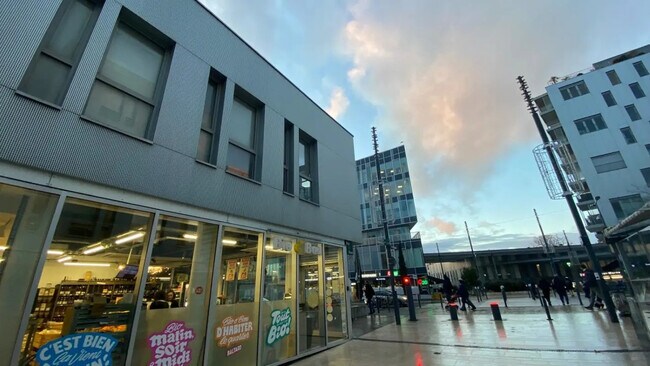 Plus de détails pour 4 Allée Victor Baltard, Nogent-sur-Marne - Bureau à louer