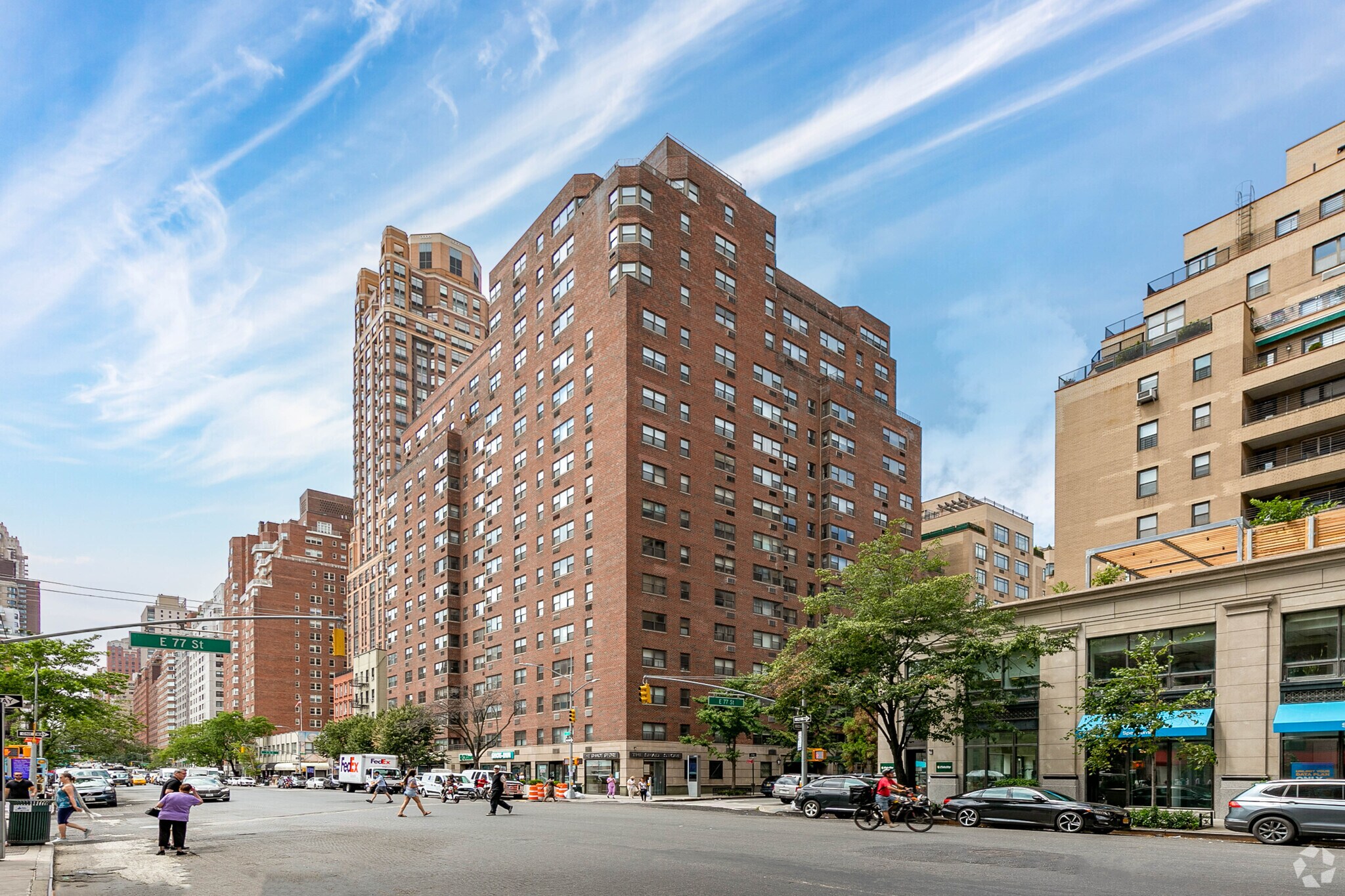 1336 3rd Ave, New York, NY à vendre Photo de l’immeuble– Image 1 sur 3