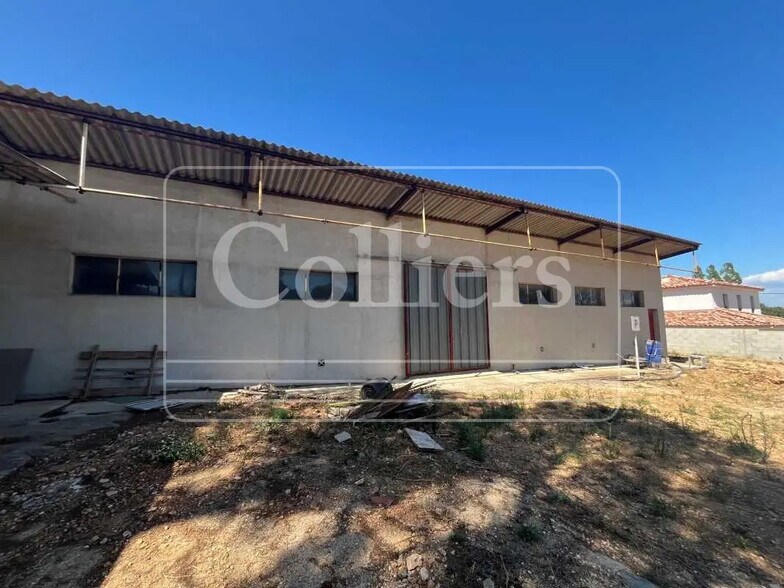 Local d’activités dans Les Pennes-Mirabeau à louer - Photo de l’immeuble – Image 1 sur 8