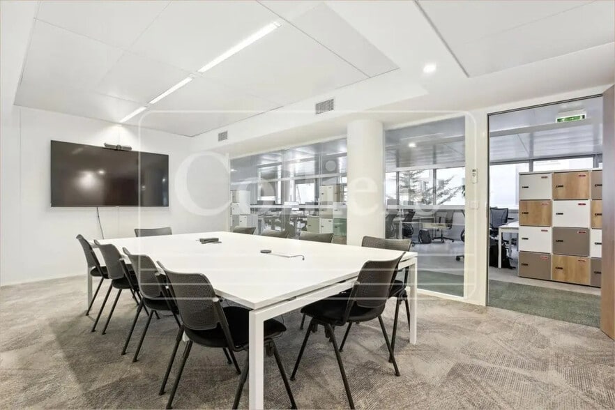 70 Rue Rivay, Levallois-Perret à louer - Photo intérieure – Image 3 sur 13