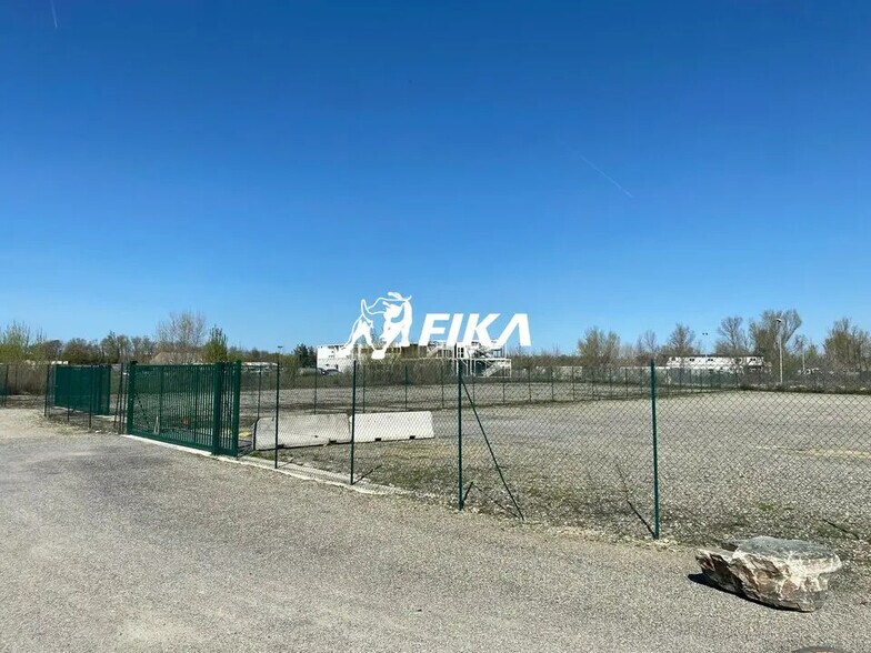 Local d’activités dans Portet-sur-Garonne à louer - Photo de l’immeuble – Image 3 sur 7