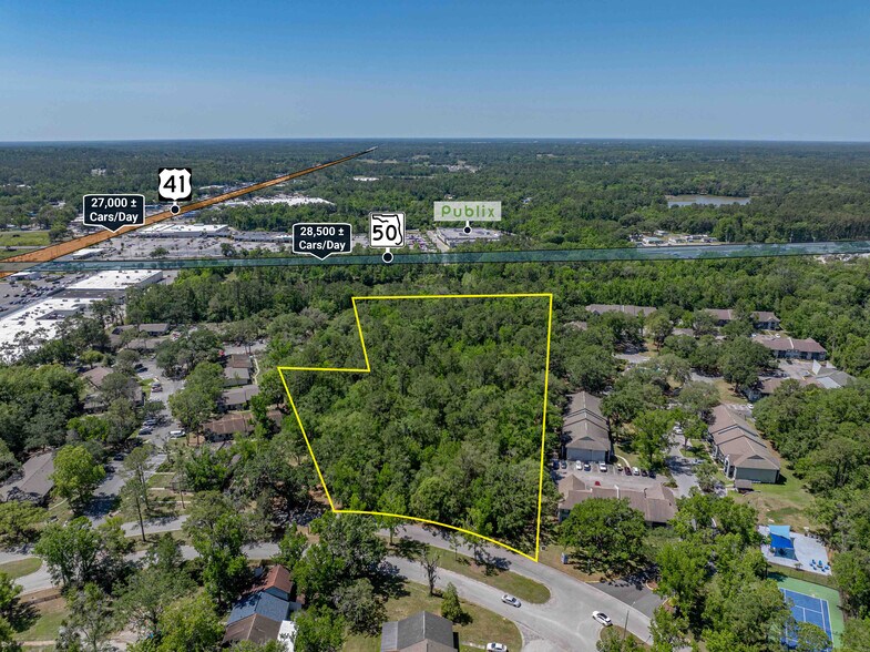965 Candlelight Blvd, Brooksville, FL à vendre - Photo de l’immeuble – Image 1 sur 12