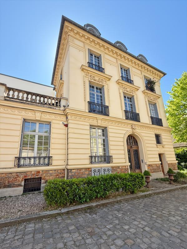 Bureau dans Versailles à vendre Photo de l’immeuble– Image 1 sur 10