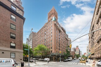 Plus de détails pour 47 University Pl, New York, NY - Local commercial à louer