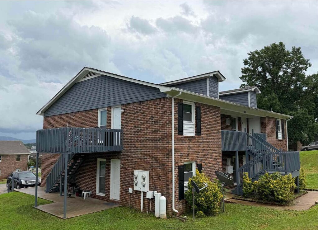 1500 Ascent Trl NW, Huntsville, AL à vendre Photo de l’immeuble– Image 1 sur 5