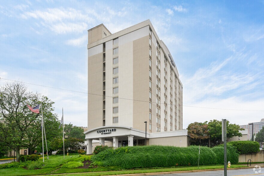 4641 Kenmore Ave, Alexandria, VA à vendre - Photo de l’immeuble – Image 3 sur 19