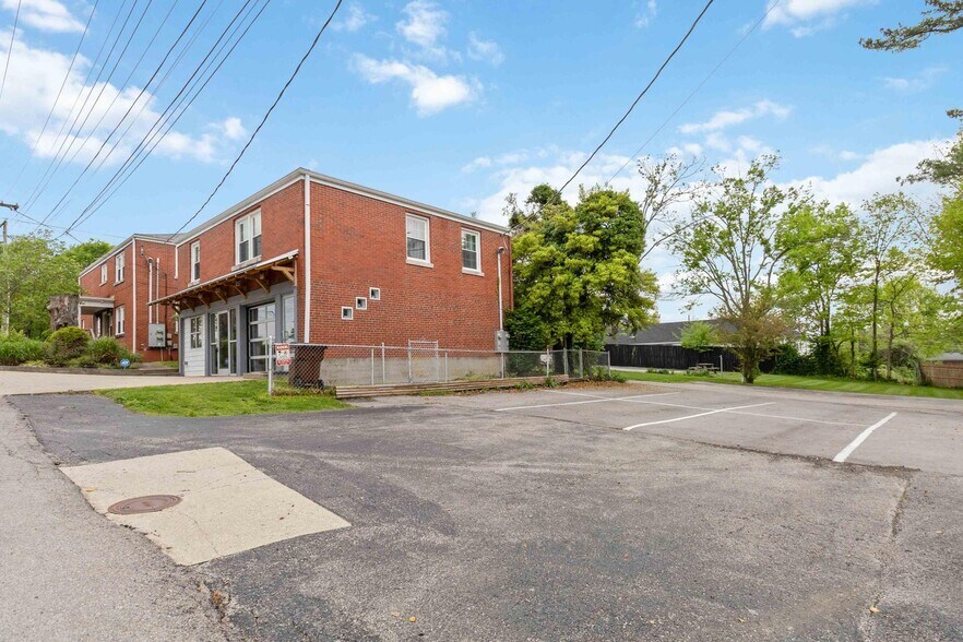 104 Bennington Ct, Richmond, KY à louer - Photo de l’immeuble – Image 2 sur 10