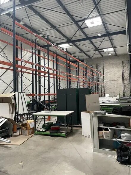 Bureau dans Satolas-et-Bonce à louer - Photo intérieure – Image 3 sur 9