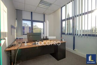 Plus de détails pour Bureau à vendre