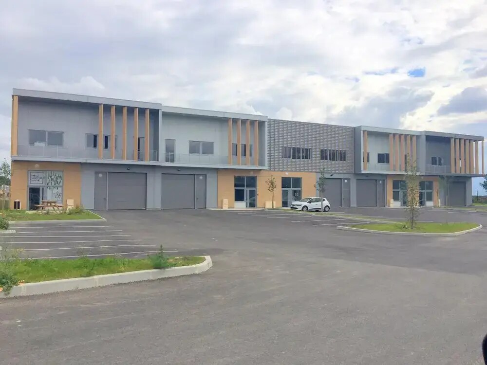 Rue Charles Edouard Jeanneret, Poissy à louer Photo de l’immeuble– Image 1 sur 8