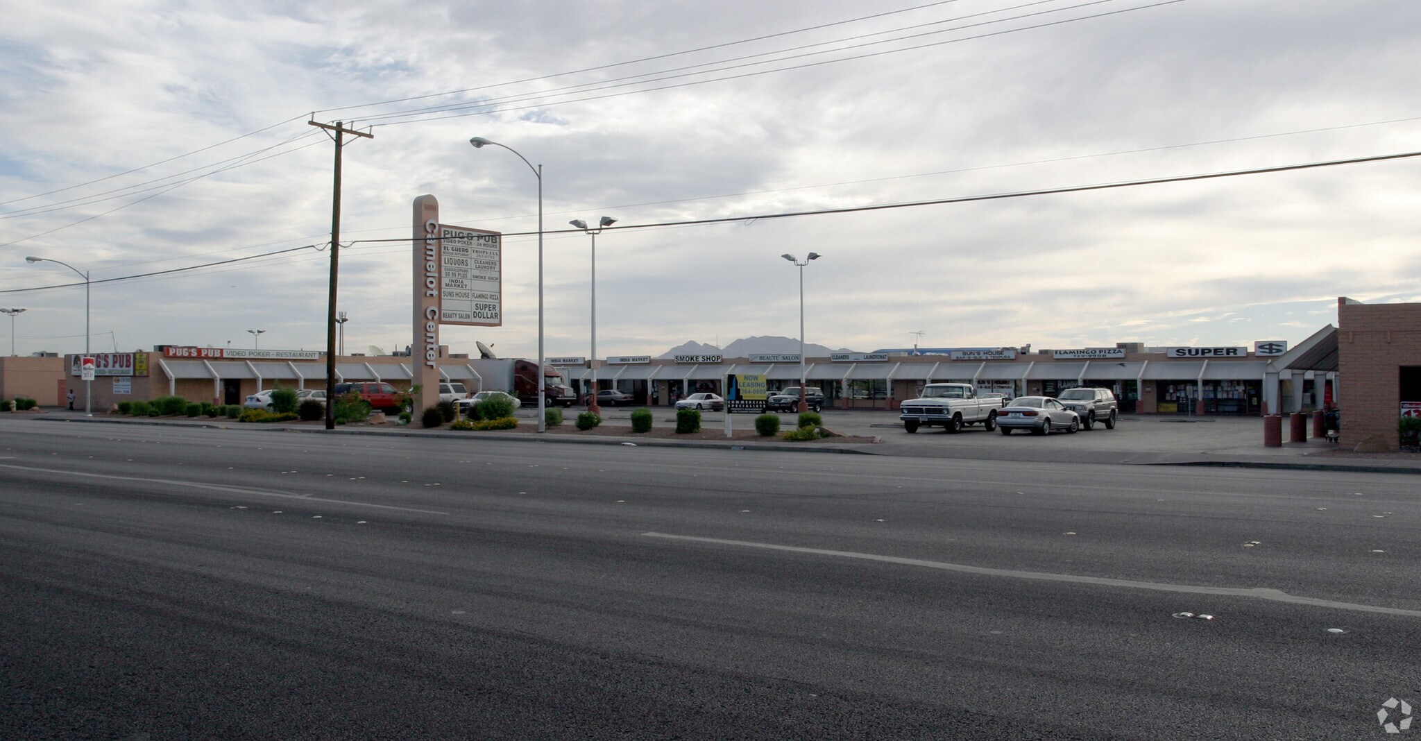 4972 S Maryland Pky, Las Vegas, NV à louer Photo de l’immeuble– Image 1 sur 4