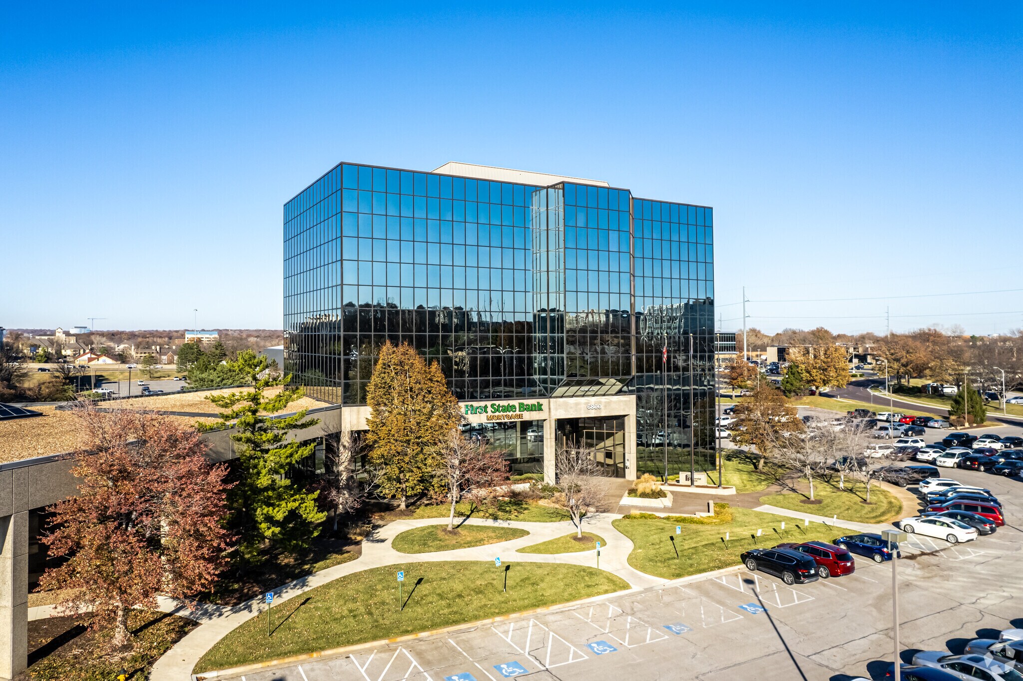 6800-6850 College Blvd, Overland Park, KS à louer Photo principale– Image 1 sur 21