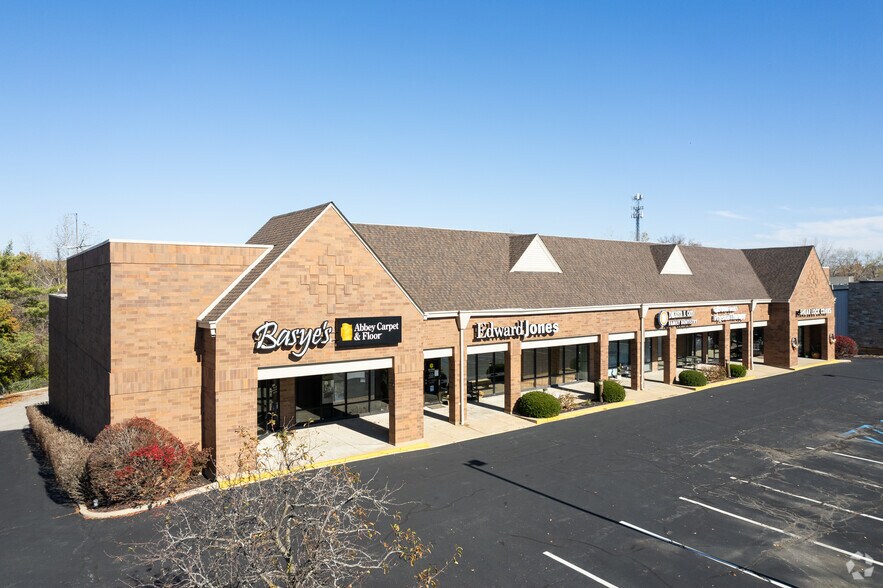 1-29 Centre Pointe Dr, Saint Peters, MO à louer - Photo de l’immeuble – Image 1 sur 4