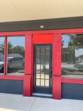 Plus de détails pour 921 Halsell St, Bridgeport, TX - Local commercial à vendre