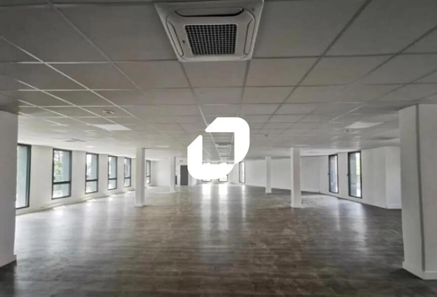 Bureau dans Marcq-en-Baroeul à louer - Photo de l’immeuble – Image 2 sur 6