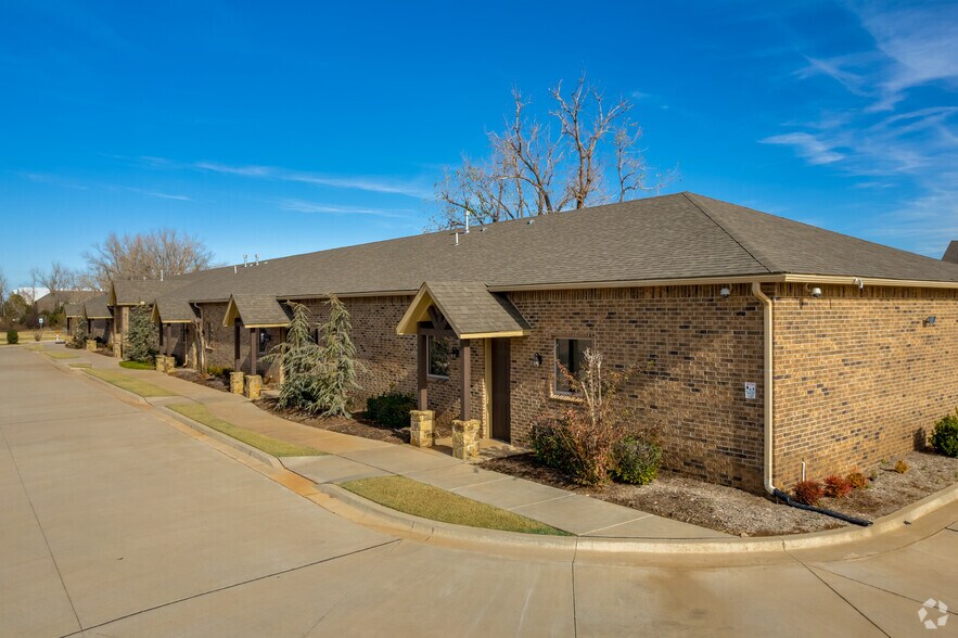 1716 Signal Ridge Dr, Edmond, OK à vendre - Photo de l’immeuble – Image 3 sur 22