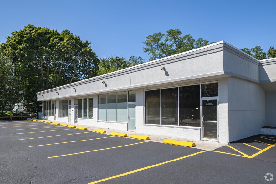 1237-1247 W Shore Rd, Warwick, RI à louer - Photo principale – Image 1 sur 11