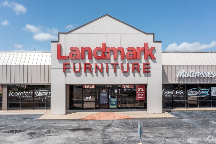 20610 Gulf Fwy, Webster, TX à louer - Photo de l’immeuble – Image 3 sur 8