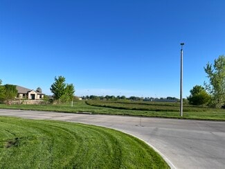 Plus de détails pour 1635 B Ave, Nevada, IA - Terrain à vendre