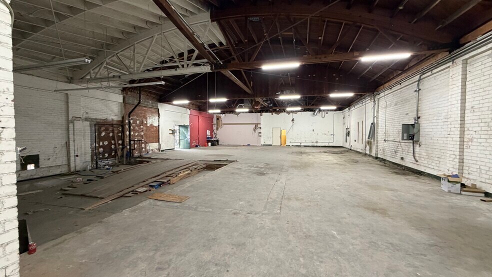 5100-5102 Lankershim Blvd, North Hollywood, CA à louer - Photo de l’immeuble – Image 2 sur 7