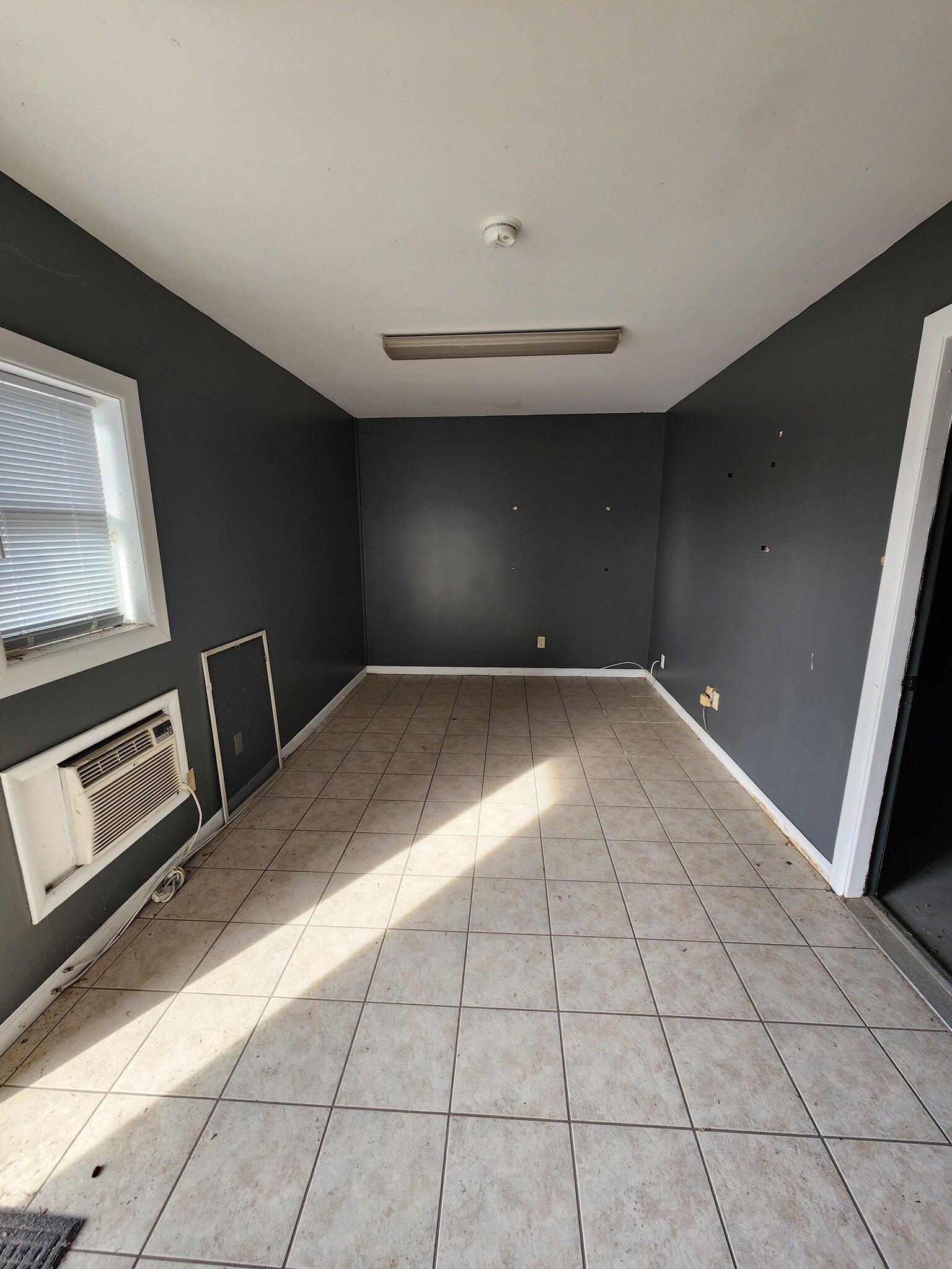 50 Oliver St, Cohoes, NY à louer Photo intérieure– Image 1 sur 7