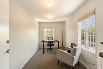 588 N Larchmont Blvd, Los Angeles, CA à louer Photo intérieure– Image 2 sur 6
