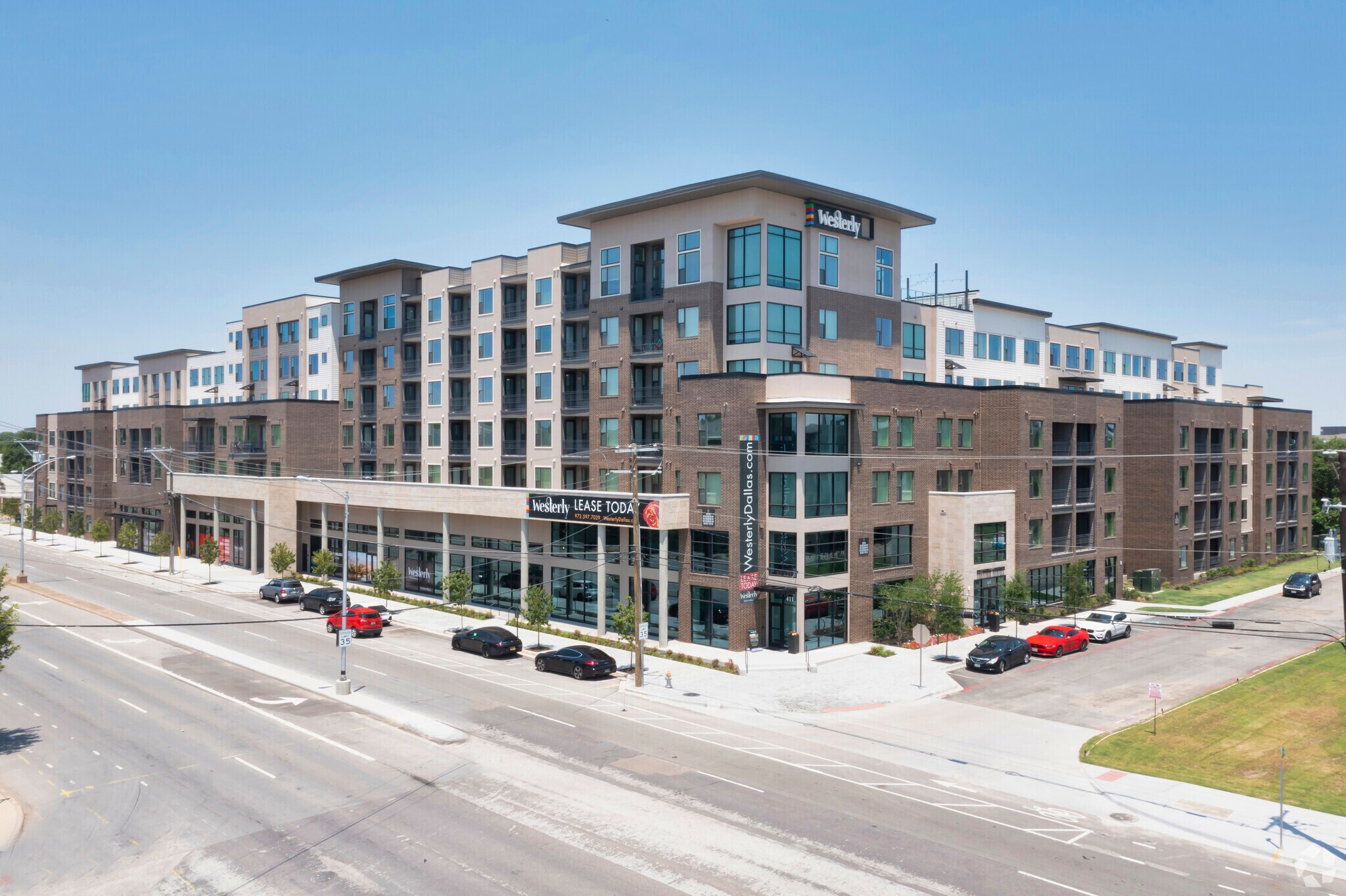 411 W Commerce St, Dallas, TX à louer Photo principale– Image 1 sur 97