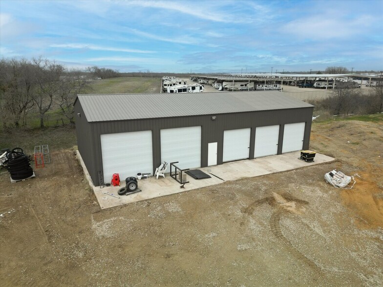 11966 Cleveland Gibbs Rd, Roanoke, TX à vendre - Photo principale – Image 1 sur 1