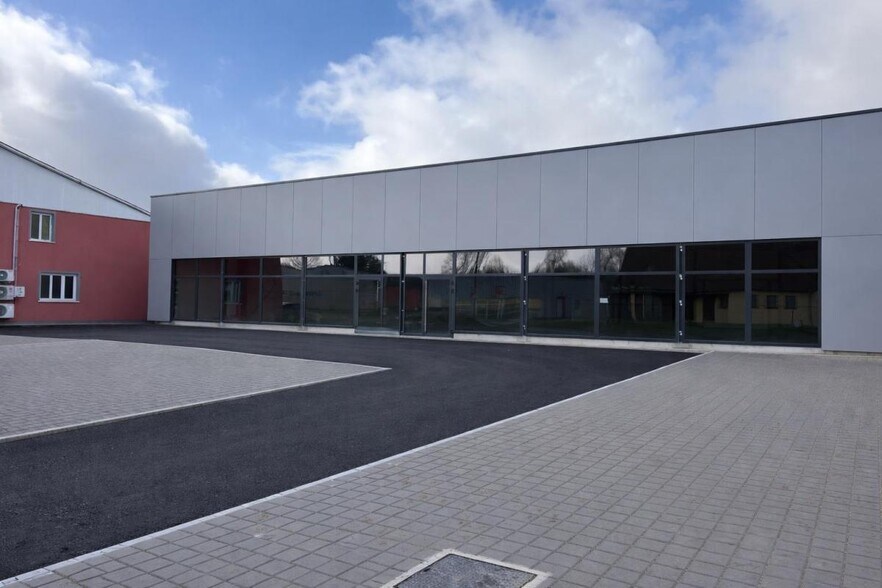 Local commercial dans Sarreguemines à louer - Photo de l’immeuble – Image 3 sur 8